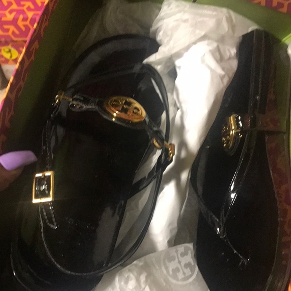 Tory Burch Shoes - Black Tory Burch sandle